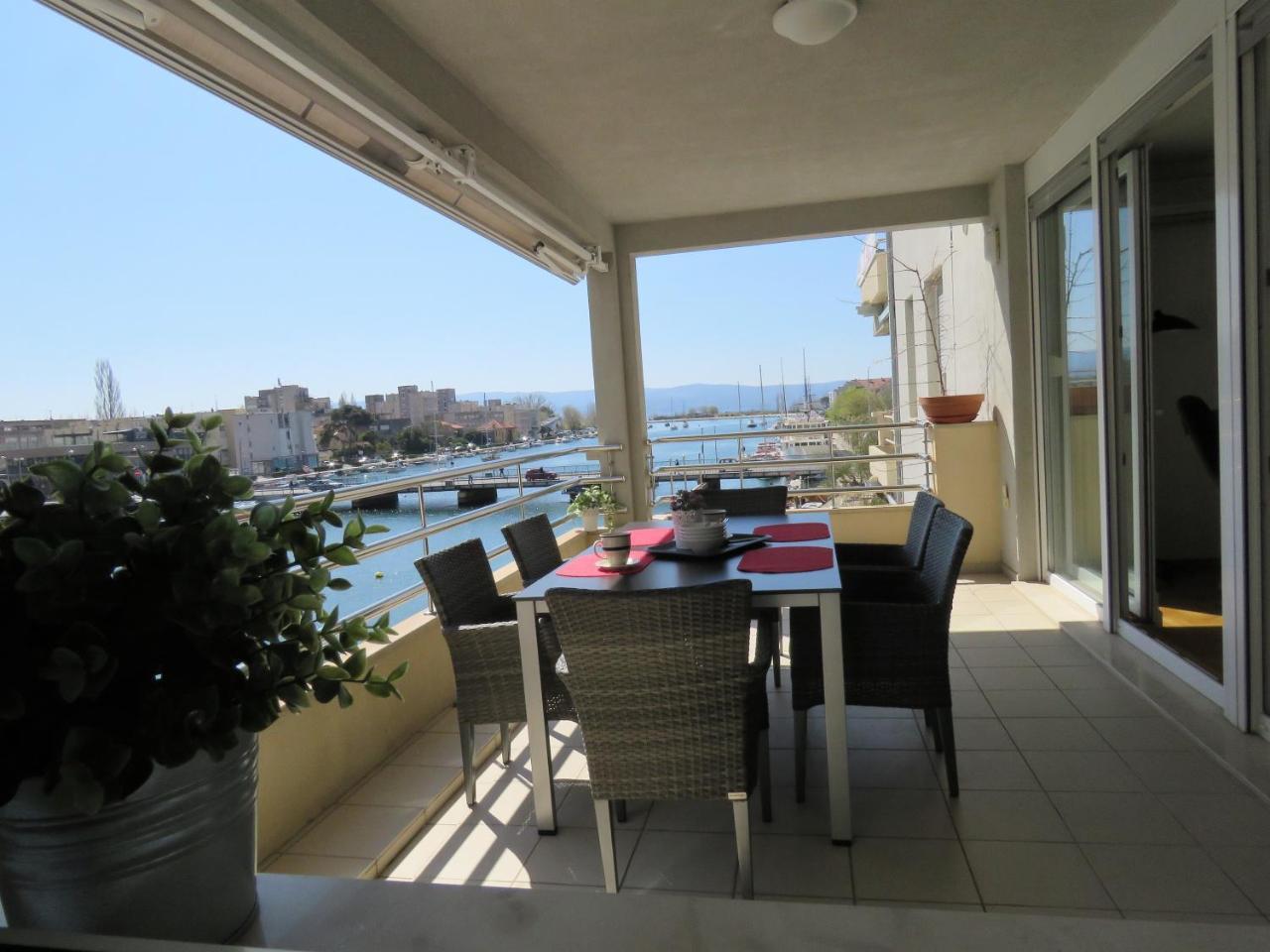 Mitra Zonata Pink Apartment Omiš Exterior foto