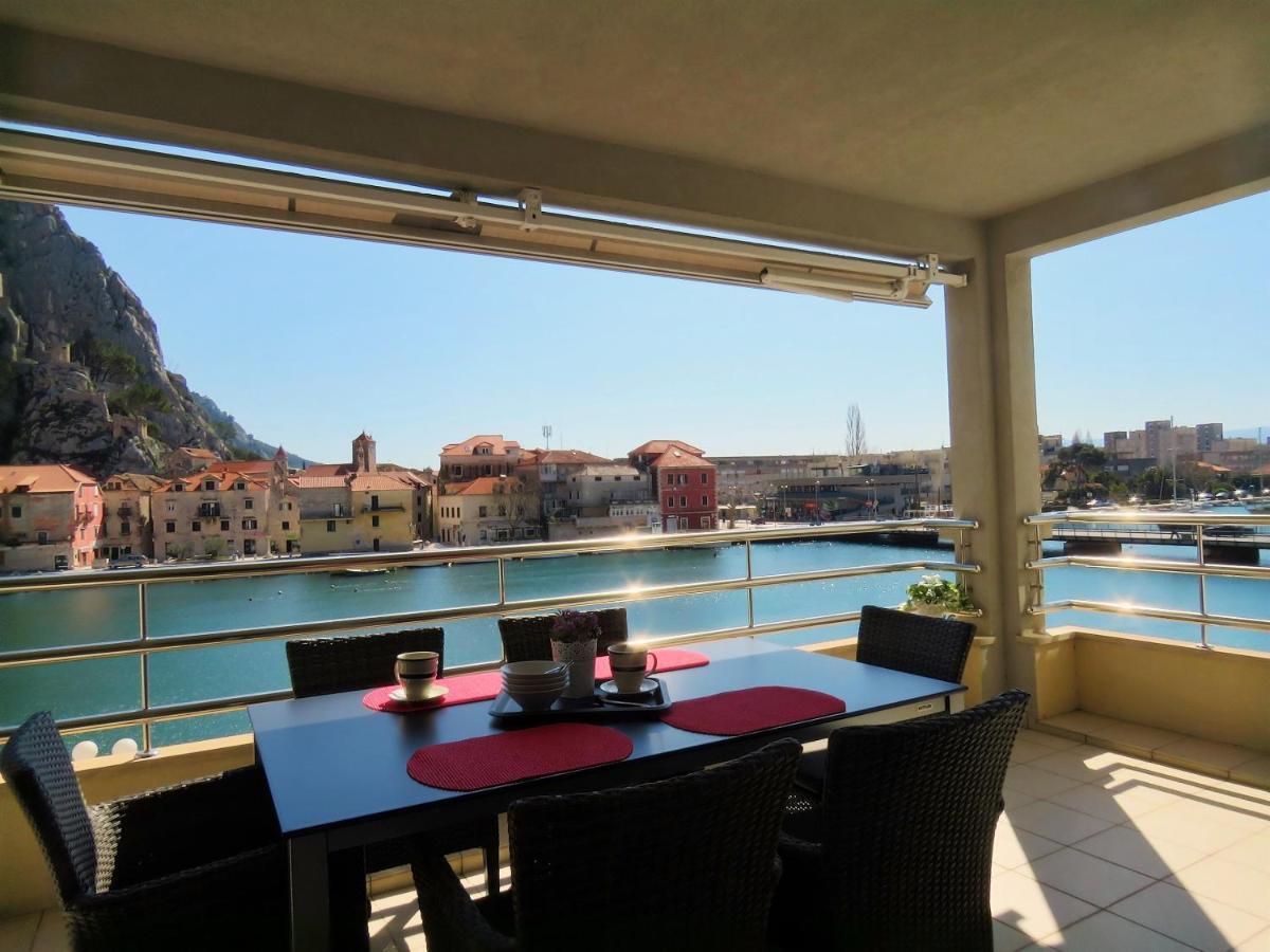 Mitra Zonata Pink Apartment Omiš Exterior foto